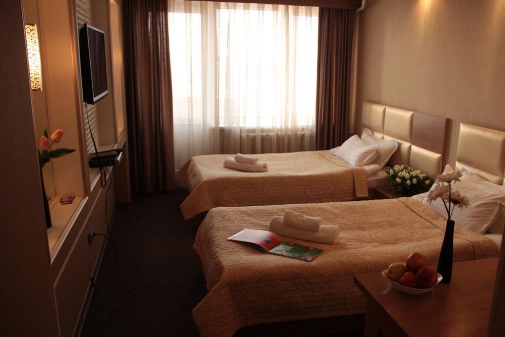 Hotel Dostuk Bişkek Dış mekan fotoğraf