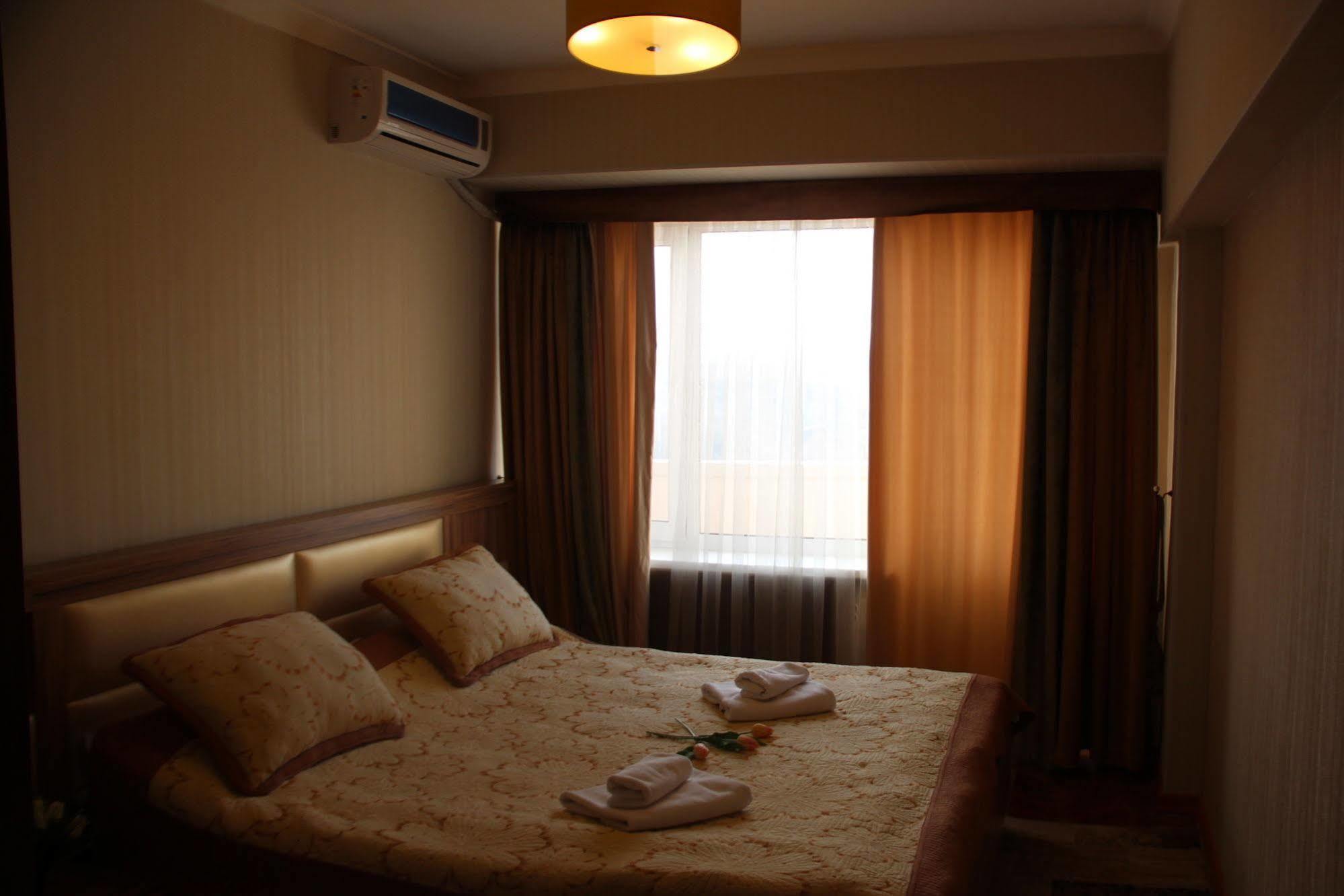 Hotel Dostuk Bişkek Dış mekan fotoğraf